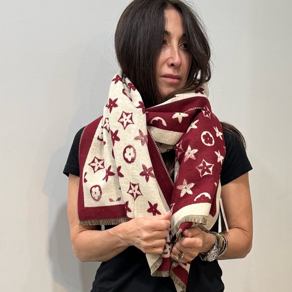 ShopEvelynne Burgundy and Cream Floral Scarf - Picture 1 of 4